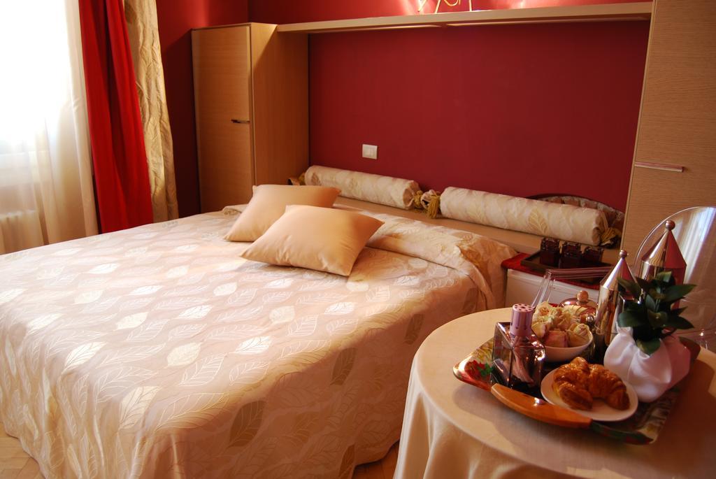 Bed and Breakfast Residenza San Faustino Verona Zimmer foto